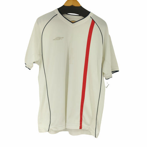 アンブロ UMBRO ロゴ ナンバリング VネックTシャツ メンズ