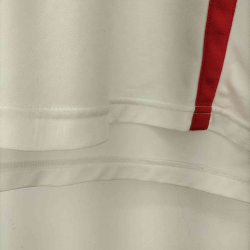 アンブロ UMBRO ロゴ ナンバリング VネックTシャツ メンズ