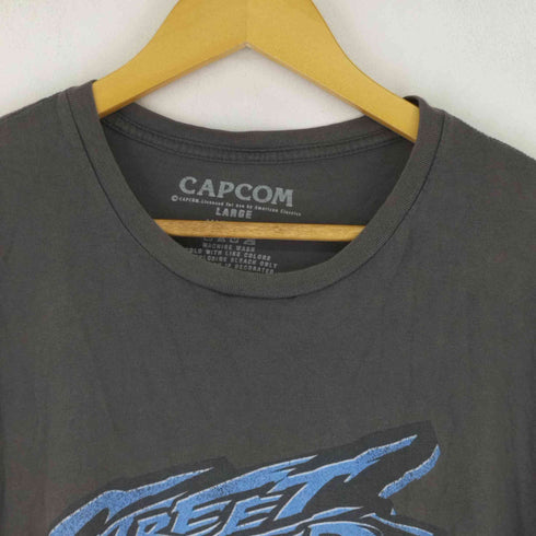 カプコン CAPCOM フロントプリント S/S Tシャツ メンズ import:L