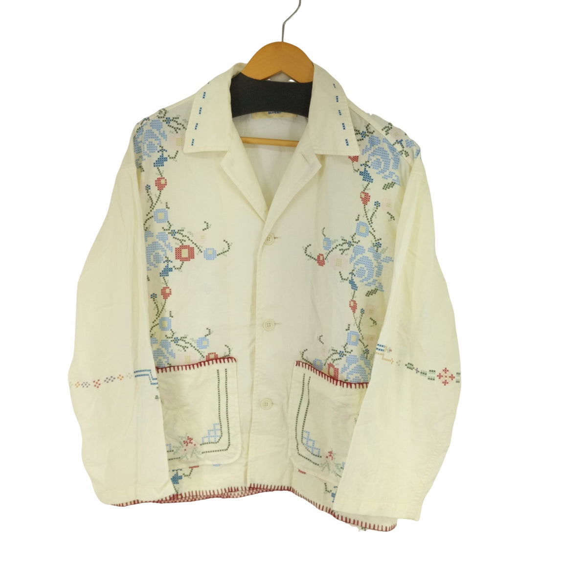beams boy クロスステッチ プリント ジャケット ハンドクラフトの温もりを貴方に♡｜ビームス ボーイ 原宿｜BEAMS