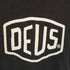 デウスエクスマキナ Deus Ex Machina SHIELD ロゴTシャツ メンズ JPN:M