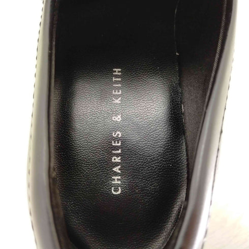 チャールズキース CHARLES & KEITH バックルプラットフォーム ペニーローファー レディース EUR:35