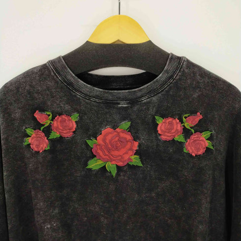 ジュエティ jouetie 薔薇刺繍ウォッシュド加工スウェットプルオーバー レディース JPN:M