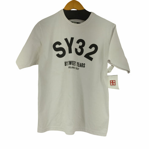 エスワイサーティトゥー SY32 by SWEET YEARS ARCH LOGO WIDE TEE メンズ JPN:S