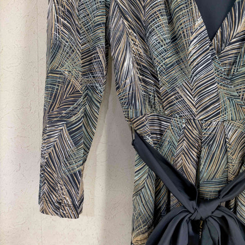 ビーシービージーマックスアズリア BCBGMAXAZRIA 背面生地切替 リボンワンピース レディース