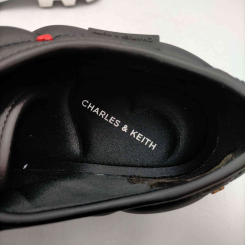 チャールズキース CHARLES & KEITH 24SS Dahlia Heart Print Chunky Sneakers ハートプリントチャンキースニーカー レディース JPN:23