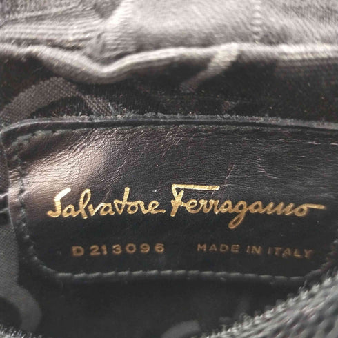 サルヴァトーレフェラガモ Salvatore Ferragamo ミニショルダーバッグ レディース