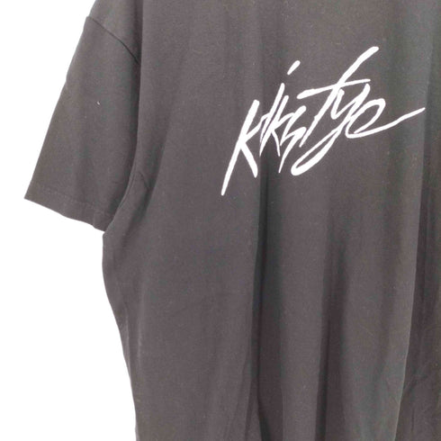 キックスティーワイオー KIKS TYO 筆記体 プリント クルーネック カットソー メンズ JPN:XXL