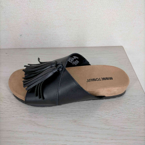ミネトンカ Minnetonka タッセルレザーサンダル レディース 6M