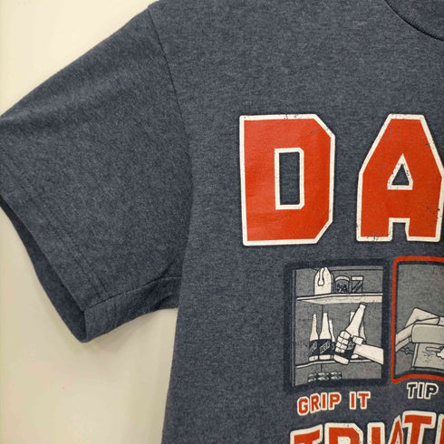 デルタプロウェイト DELTA PRO WEIGHT DADSプリント 霜降り S/S Tシャツ メンズ JPN:S