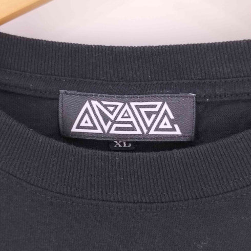 アナークオブヘックス ANARC of hex ×古塔つみ バックキャラクタープリント クルーネックTシャツ メンズ import:XL