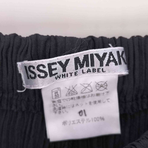 イッセイミヤケ ISSEY MIYAKE WHITE LABEL プリーツ ワイドパンツ レディース 0