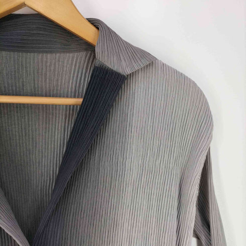 イッセイミヤケ ISSEY MIYAKE WHITE LABEL グラデーション プリーツ 3Bテーラードジャケット レディース 2