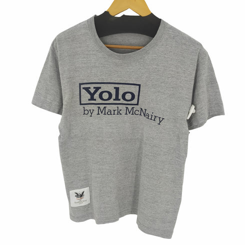 マークマクネイリーフォアヘザーグレイウォール Mark Mcnairy for Heather Grey Wall ロゴプリントS/S TEE メンズ