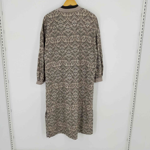 バンドカラー長袖マキシワンピース ペイズリー柄 レディース import:L