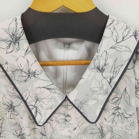 トッコクローゼット tocco closet コード切り替え襟付きラインフラワープリントワンピース レディース JPN:M