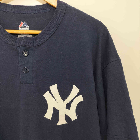 マジェスティック MAJESTIC NYプリント S/S TEE ヘンリーネック ベースボール メンズ JPN:XL