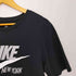 ナイキ NIKE NYC SWOOSH TEE 前面プリント クルーネックTシャツ メンズ import:M