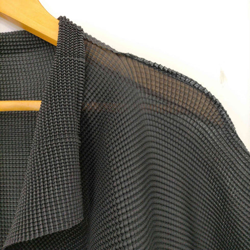 ミー イッセイミヤケ me ISSEY MIYAKE フロントオープン ワッフルカーディガン レディース