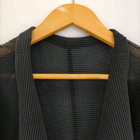 ミー イッセイミヤケ me ISSEY MIYAKE フロントオープン ワッフルカーディガン レディース