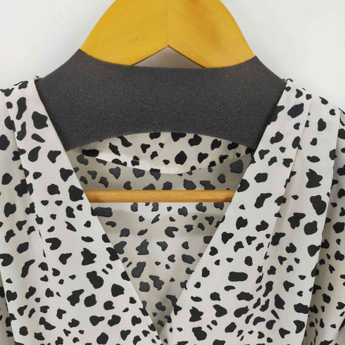グレイル GRL パワショルVネックダルメシアン柄ブラウス レディース import:L