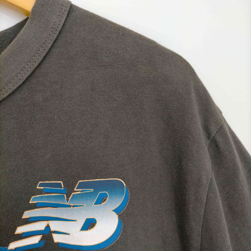 ニューバランス NEW BALANCE ×JOE FRESHGOODS フロントプリント クルーネックTシャツ メンズ import:L