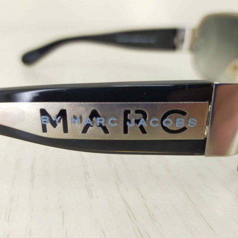 マークバイマークジェイコブス Marc by Marc Jacobs ロゴ サングラス レディース