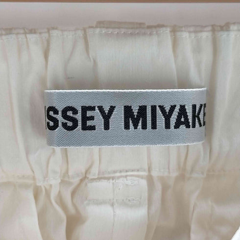 イッセイミヤケ ISSEY MIYAKE SHAPED MEMBRANE Trousers White レディース 1