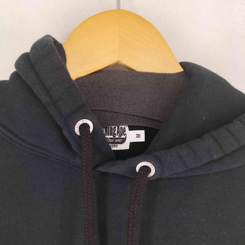 アベイシングエイプ A BATHING APE ワンポイント刺繍 プルオーバーパーカー メンズ JPN:M