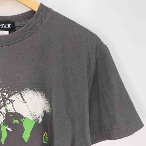 ビームスティー BEAMS T フロントキャラクタープリント クルーネックTシャツ アニメTシャツ メンズ JPN:L