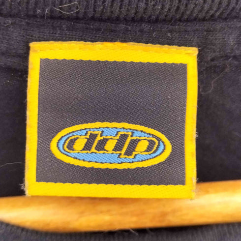 ディーディーピー DDP プリントクルーネックTシャツ メンズ