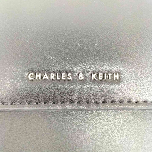 チャールズキース CHARLES & KEITH フロントフラップボクシーバッグ レディース