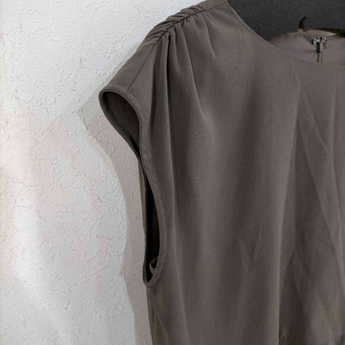 ユナイテッドアローズグリーンレーベルリラクシング UNITED ARROWS green label relaxing ショルダー x フロントギャザー ノースリーブワンピース レディース ONE SIZE