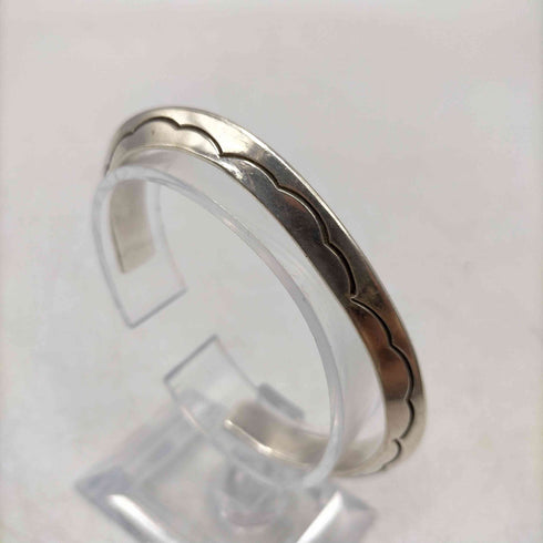 ナバホ NAVAJO STERLING TAHE 刻印 スタンプワーク シルバー バングル メンズ