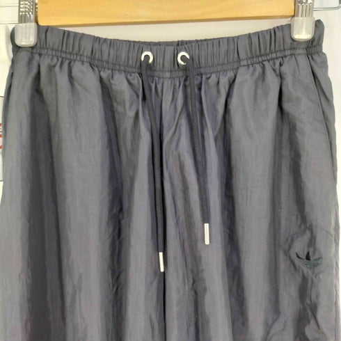 アディダスオリジナルス adidas Originals プレミアム エッセンシャルズ ナイロン パラシュートパンツ レディース JPN:XS