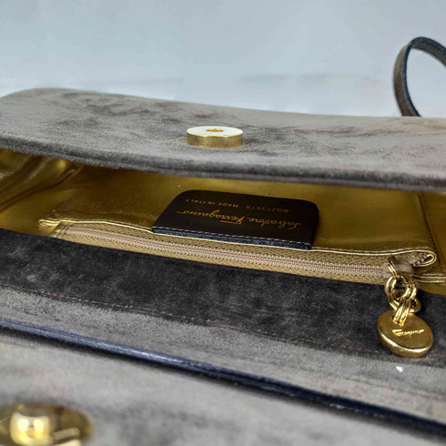 サルヴァトーレフェラガモ Salvatore Ferragamo スエード ショルダーバッグ レディース ONE SIZE