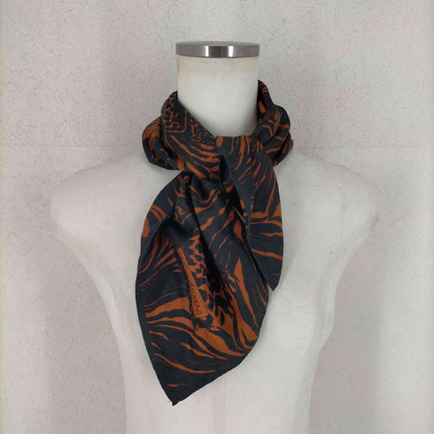 イヴサンローラン Yves Saint Laurent 動物柄シルクスカーフ レディース
