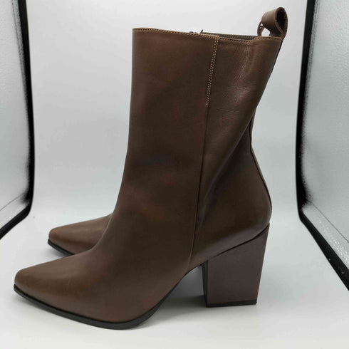SACHA LONDON ポインテッドトゥ ミドルブーツ レディース EUR:37