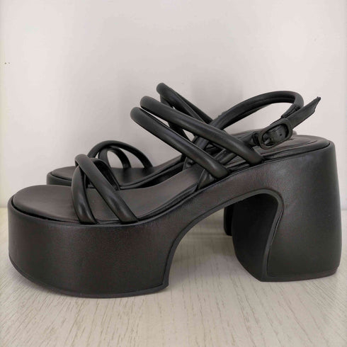 チャールズキース CHARLES & KEITH Nerissa ネリッサ ストラッピーウェッジサンダル レディース 39