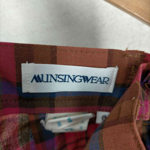 マンシングウェア Munsingwear チェック柄 2タック テーパードパンツ ゴルフウェア レディース 66