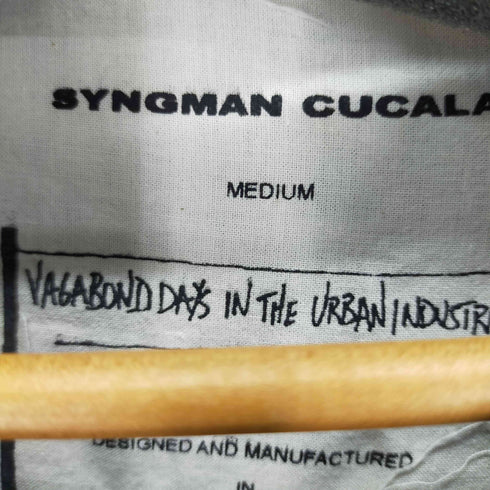 SYNGMAN CUCALA 斜めボタン 半袖シャツ メンズ JPN:M