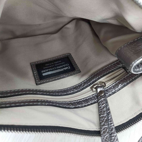 ジャンニキャリーニ GIANNI CHIARINI メタリックシルバーショルダーバッグ サコッシュ レディース