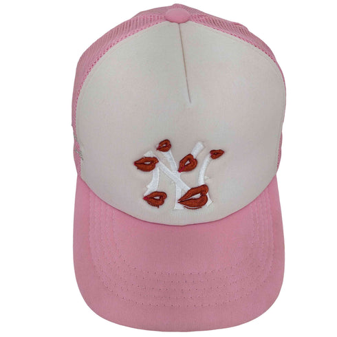 LA ROPA NY is KISSING Me Trucker Hat メンズ