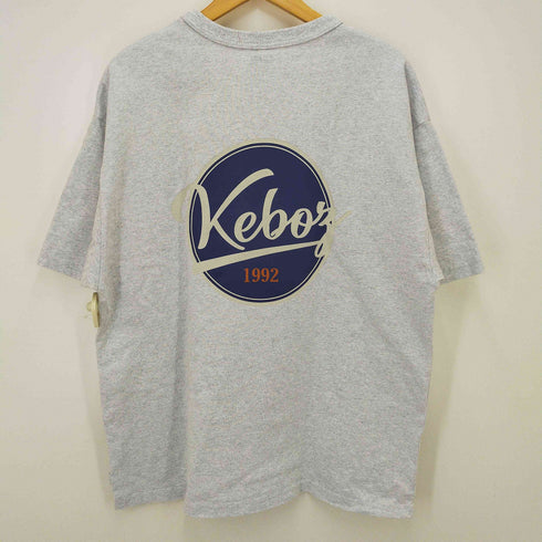 ケボズ KEboz バックロゴプリントクルーネックTシャツ メンズ JPN:M