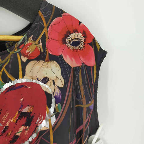 デシグアル Desigual 総柄レーヨンノースリーブ ハート 花 レディース import:XS
