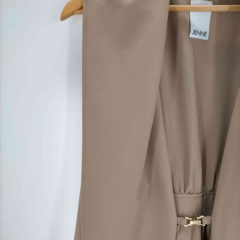ジェンヌ JENNE ショールカラーオードリーロングジレ レディース JPN:S