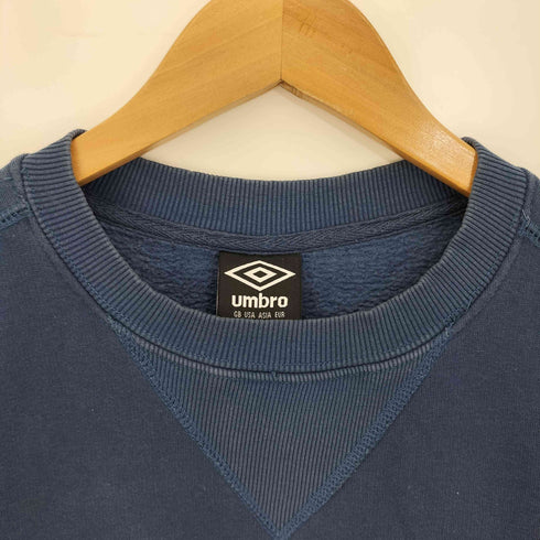 アンブロ UMBRO 前V 胸プリントロゴ クルーネックスウェット レディース JPN:L