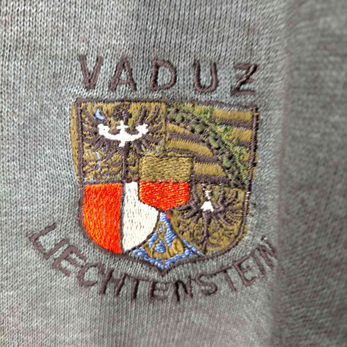フロント刺繍ラグランスウェット VADUZ LIECHTENSTEIN メンズ