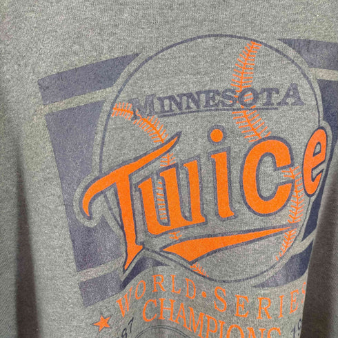 MINNESOTA TWICE MLB 製品染め ラグランスウェット メンズ