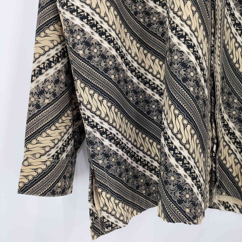 ArjunaWeda ロングスリーブバティックシャツ メンズ 3XL